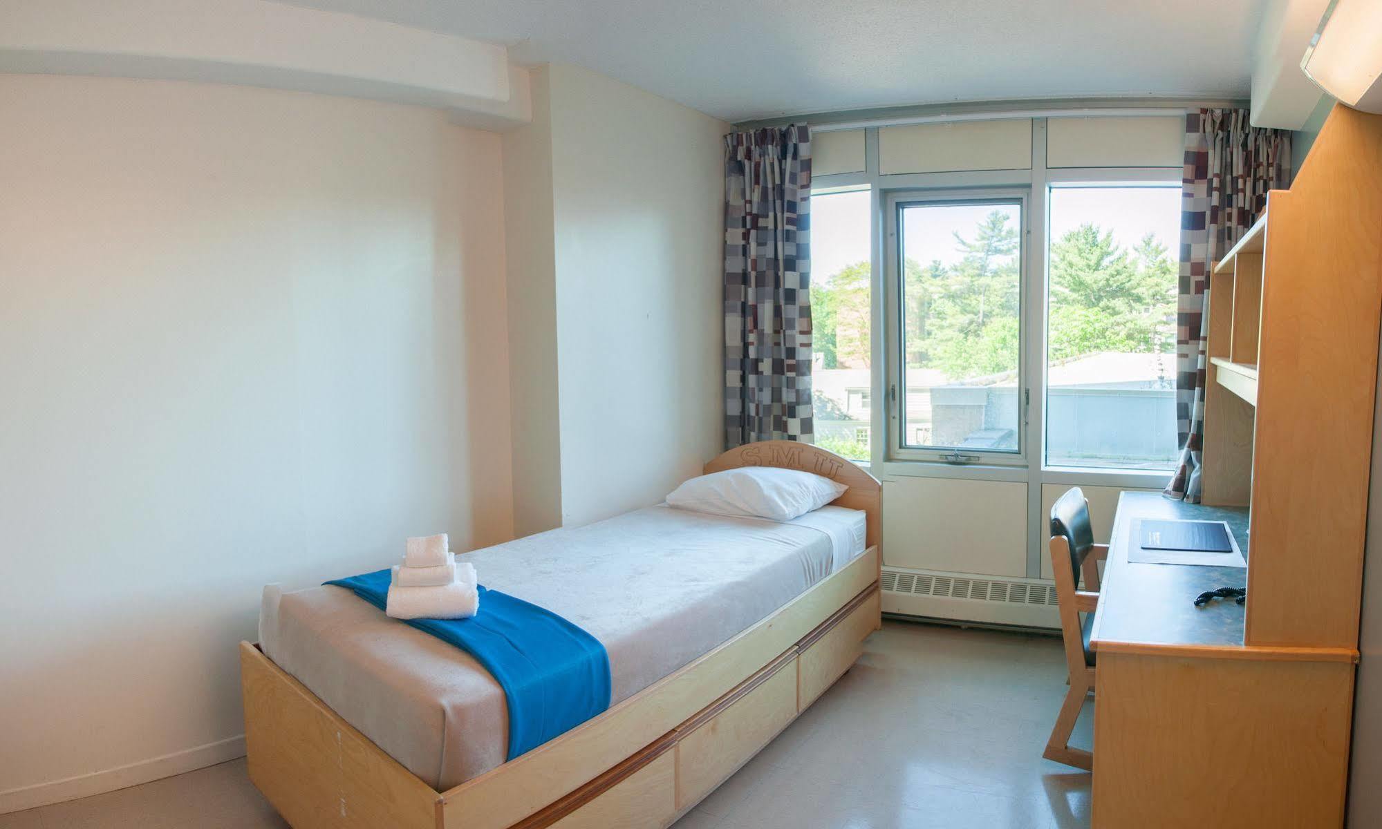 Saint Mary'S University Residence Summer Accommodations Halifax Exterior photo
